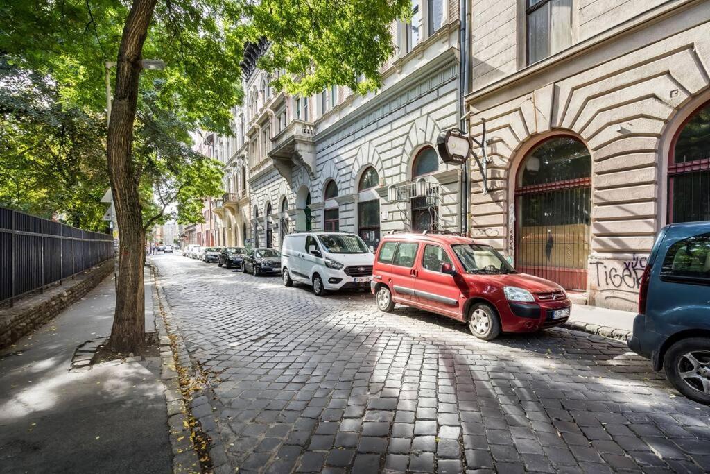 Klauzal Garden City Apartments Budapeste Exterior foto